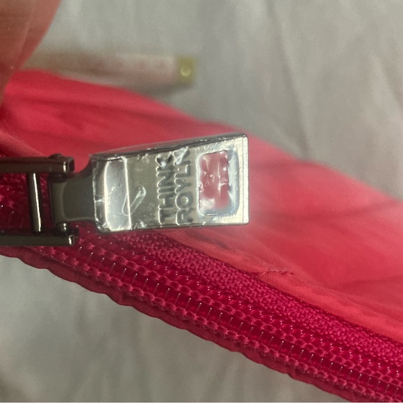 NWOT Ombré Magenta Pouch - Picture 12 of 12